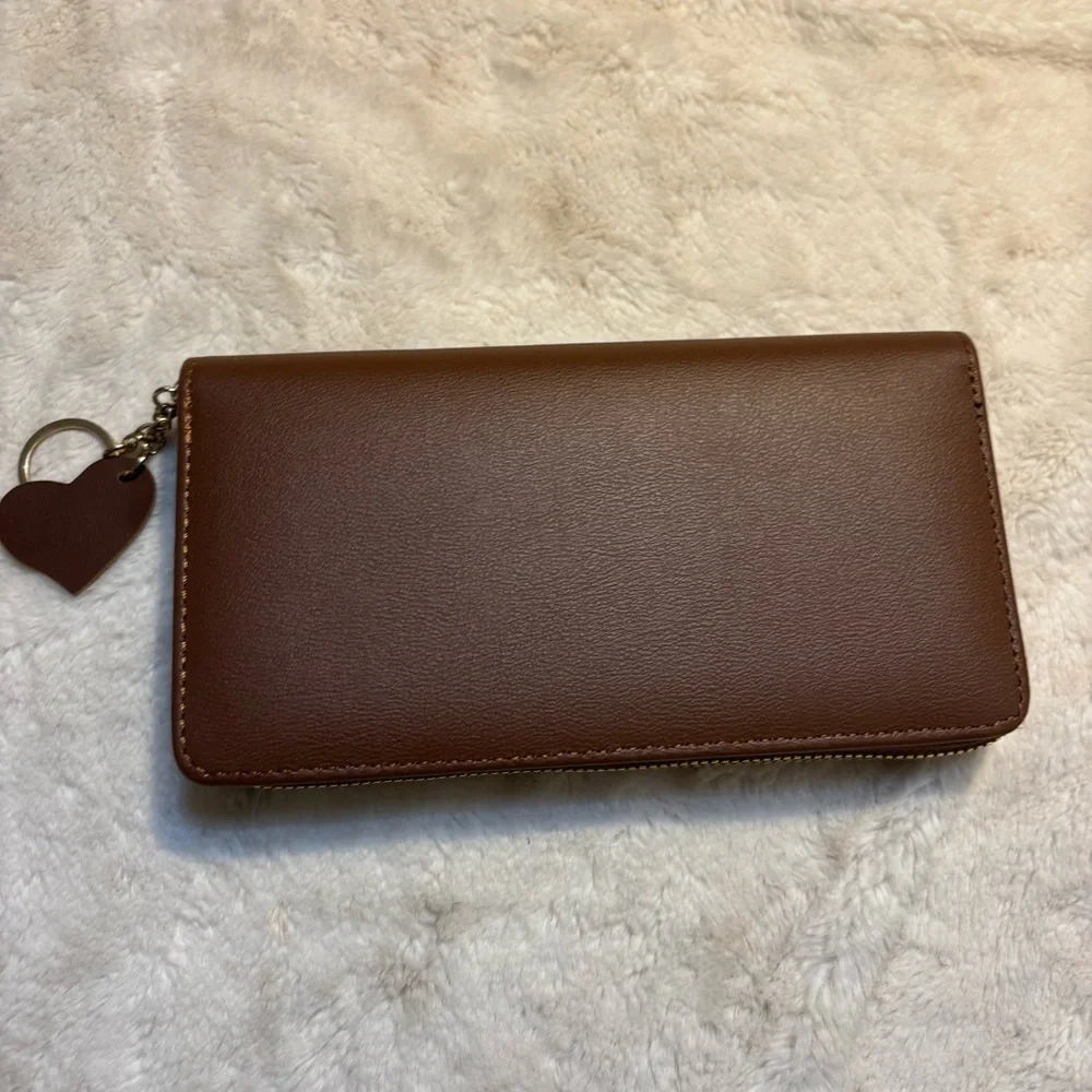 NEW Wallet Brown Quilted Embroidered Hearts Tan Threading Gold Heart Crystals